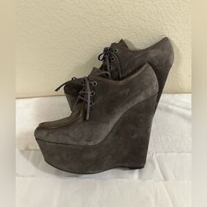Stuart Weitzman Dark Brown Platform Wedges